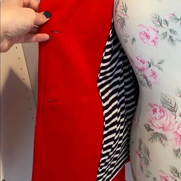 Splendid red coat size Medium - Picture 11 of 17